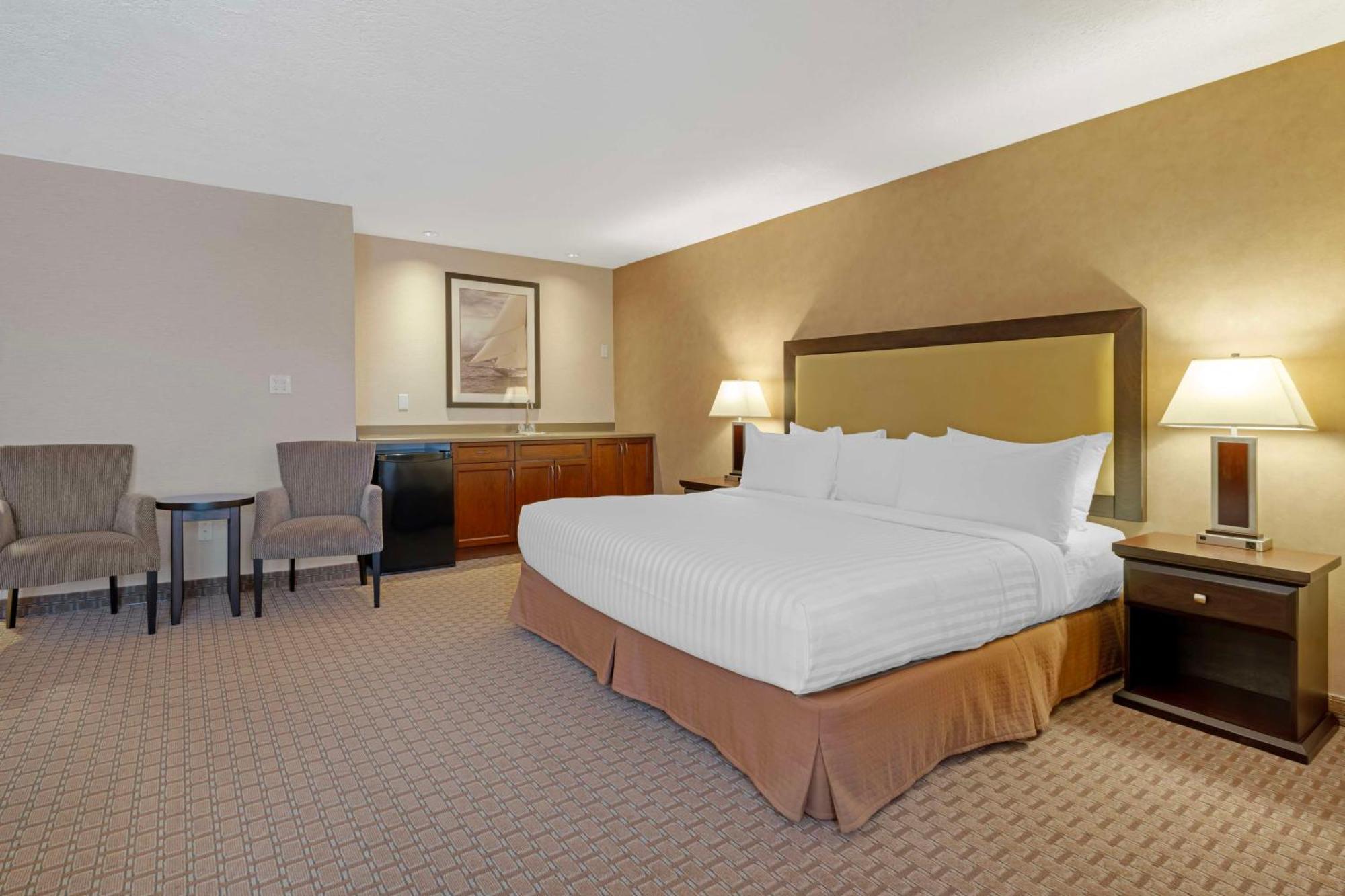 Best Western Plus Emerald Isle Hotel Sidney Εξωτερικό φωτογραφία