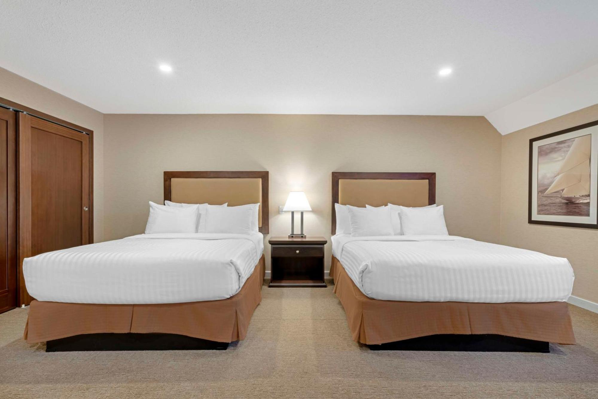 Best Western Plus Emerald Isle Hotel Sidney Εξωτερικό φωτογραφία